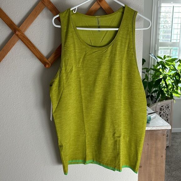 Outdoor Voices Men’s Seamless Pique Tank Top Shirt NWT - Picture 3 of 9